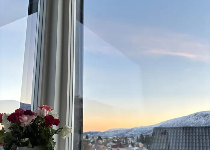Casa de Férias House In Troms Center With An Amazing View Tromsø